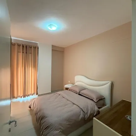 Appartement Dini's Tirana